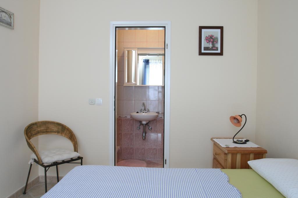 Apartment Parlov Rogoznica  Room photo
